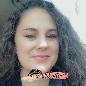 Meet your Posher, Kara